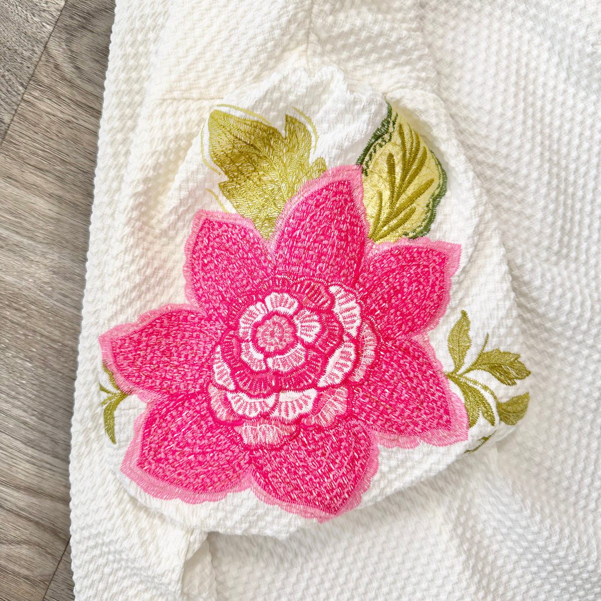 Bailey Umgee Embroidered Cream Top Sleeve Detail