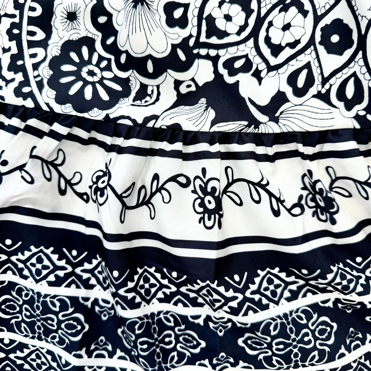 Black and White Print Umgee Short Dress Close Up