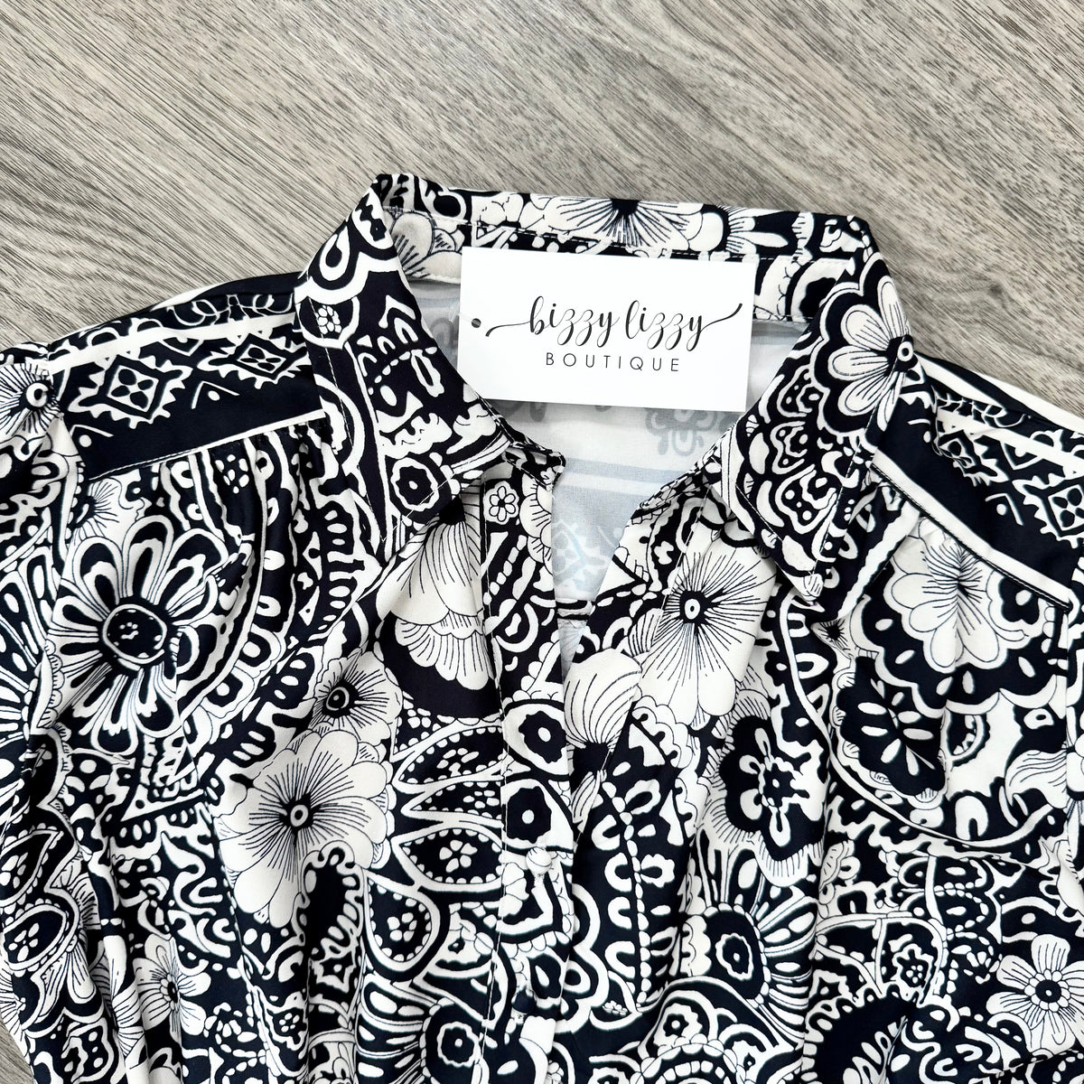 Black and White Print Umgee Short Dress Collar