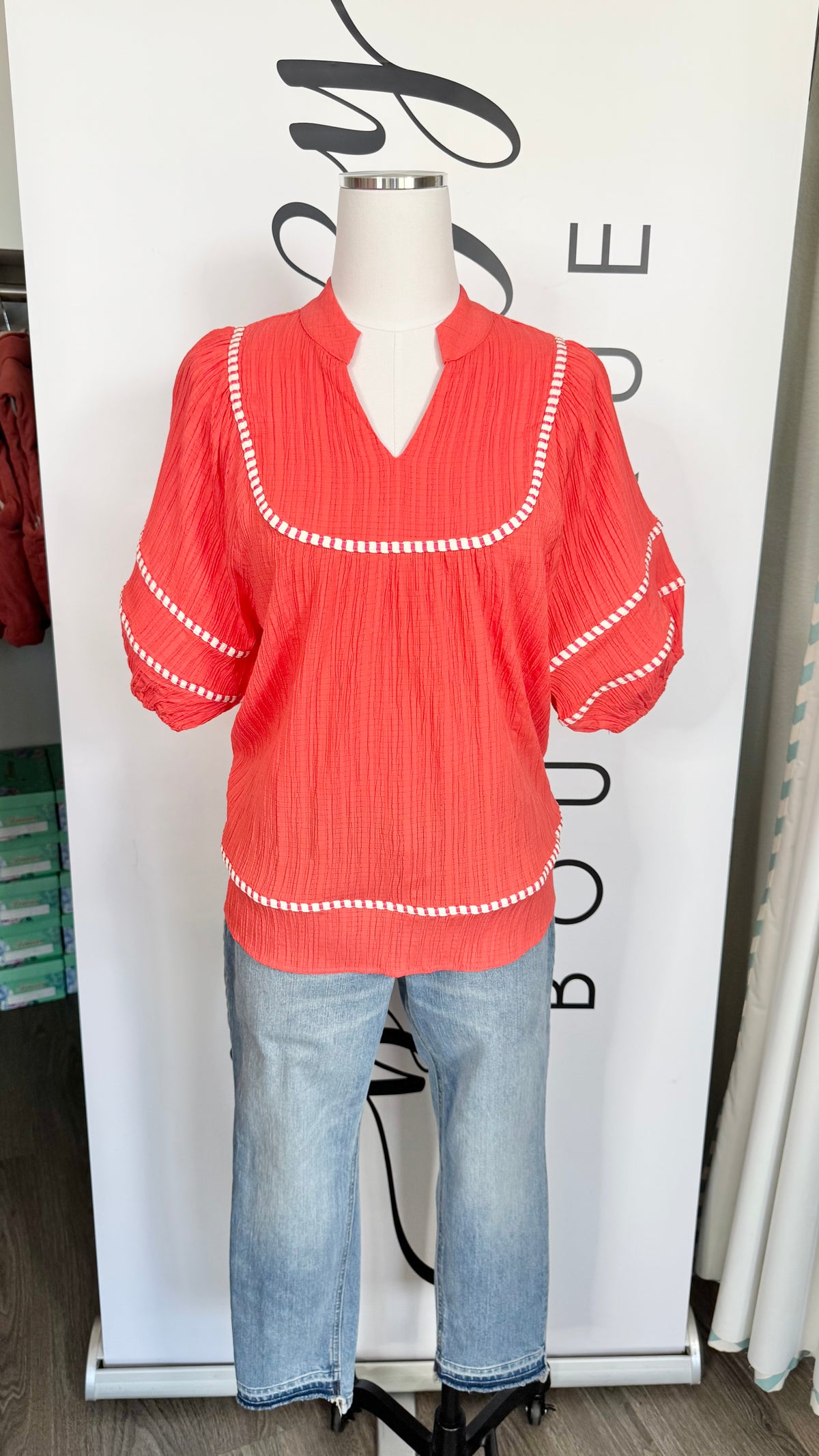 Coral Umgee Sweetheart Top Mannequin