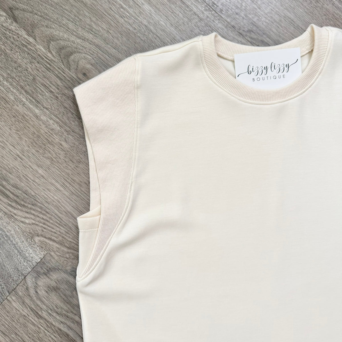 Entro Cap Sleeve Ecru Top Blanco Cap Sleeve Detail