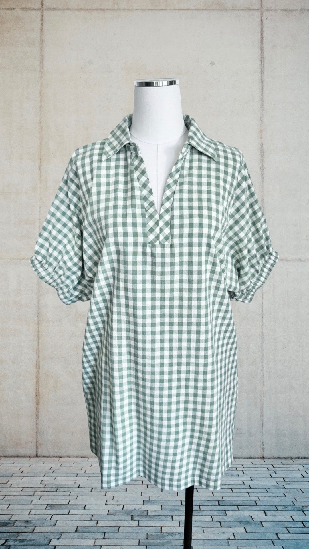 Green Sage Gingham Dress Entro Mannequin 2
