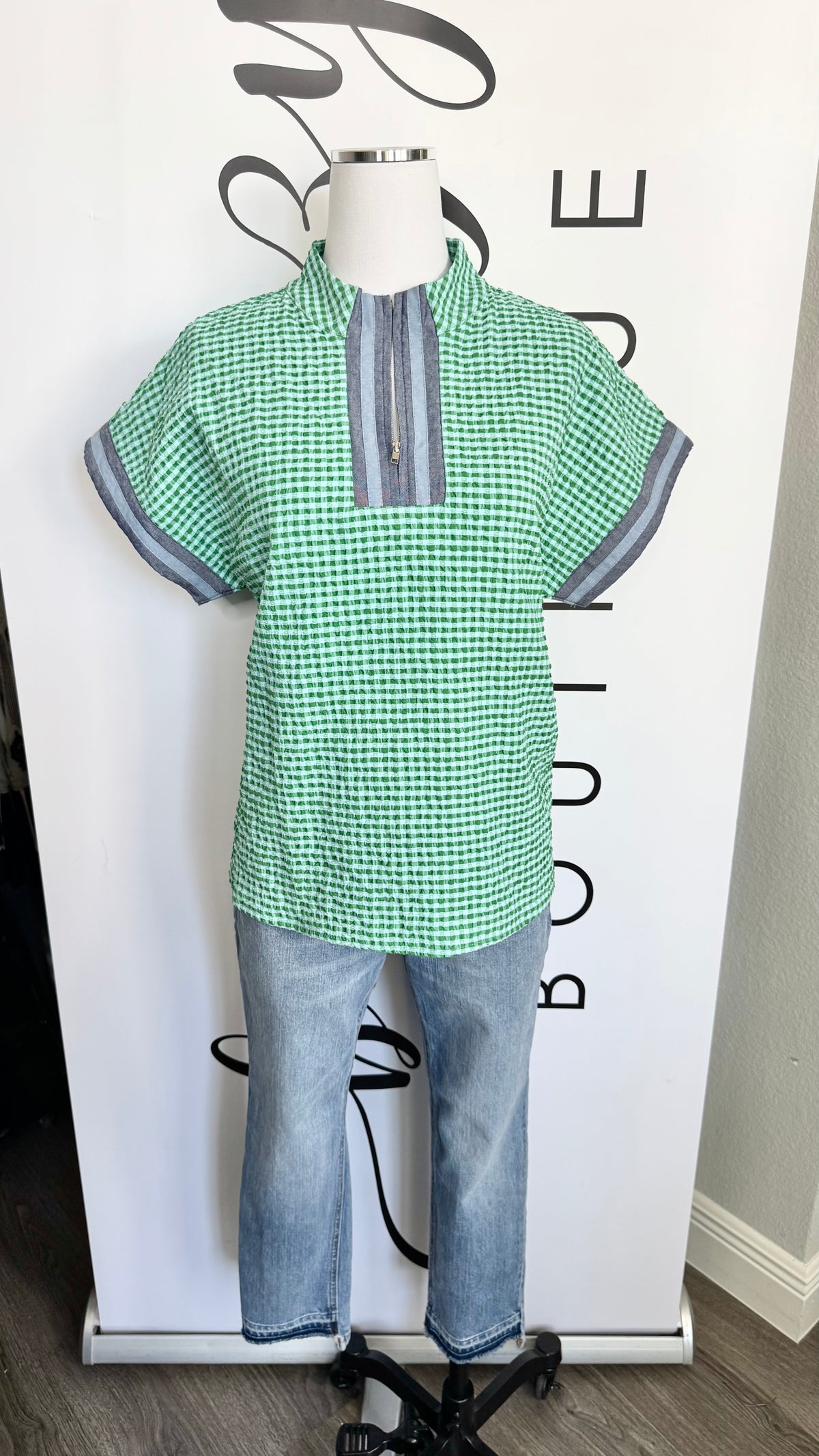Hudson Top Gingham THML Top with Zipper Mannequin 4