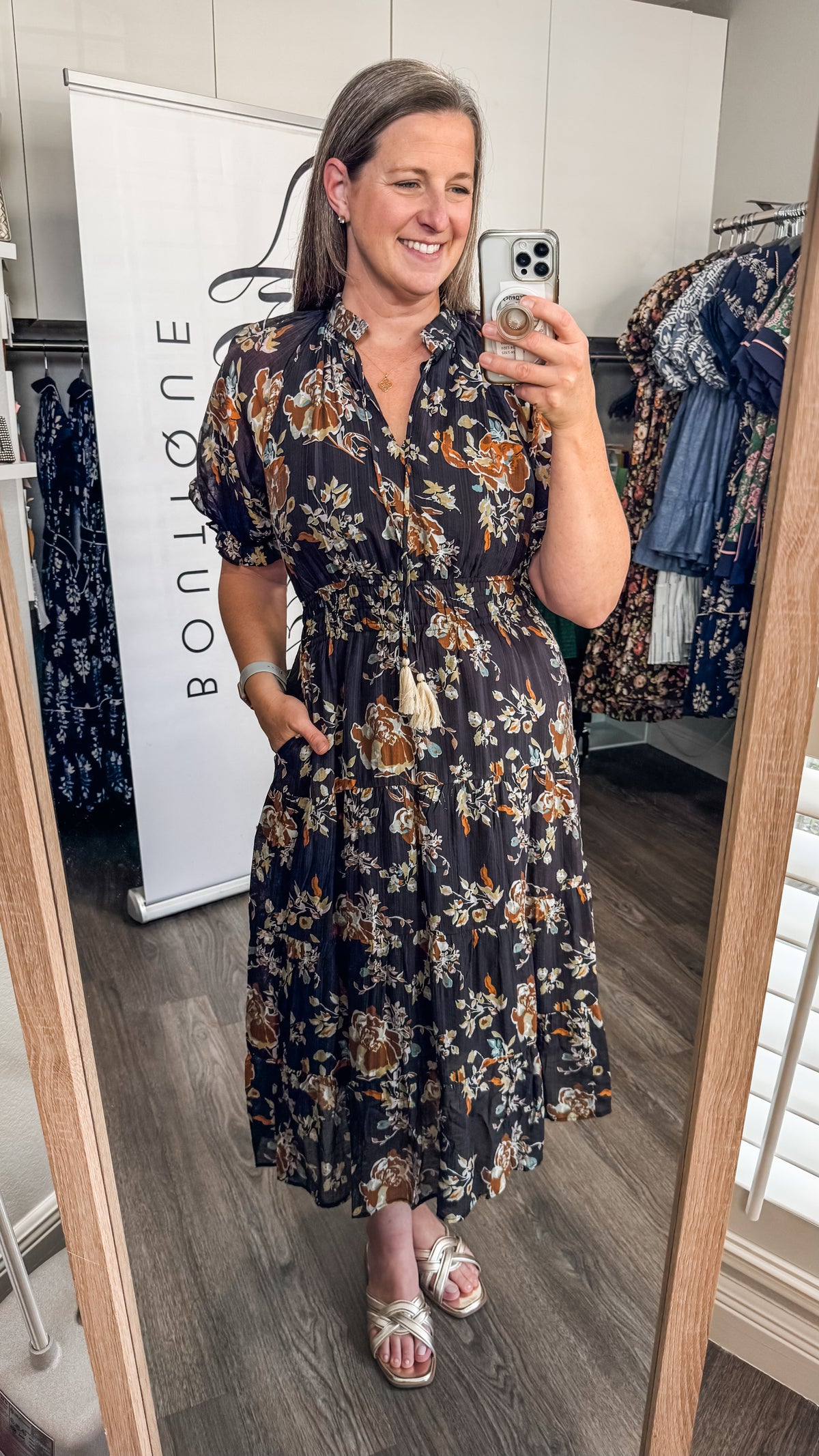 Kara Dress THML Black Floral Model