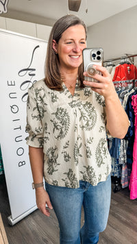 Lennon Green Umgee Print Top Model 2