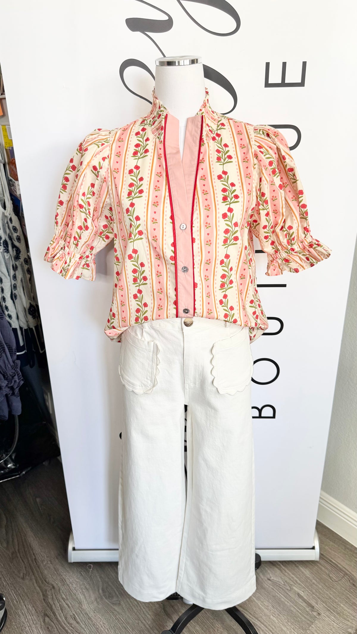 Sienna Floral Entro Pink and Red Top Mannequin 4 Front Tuck