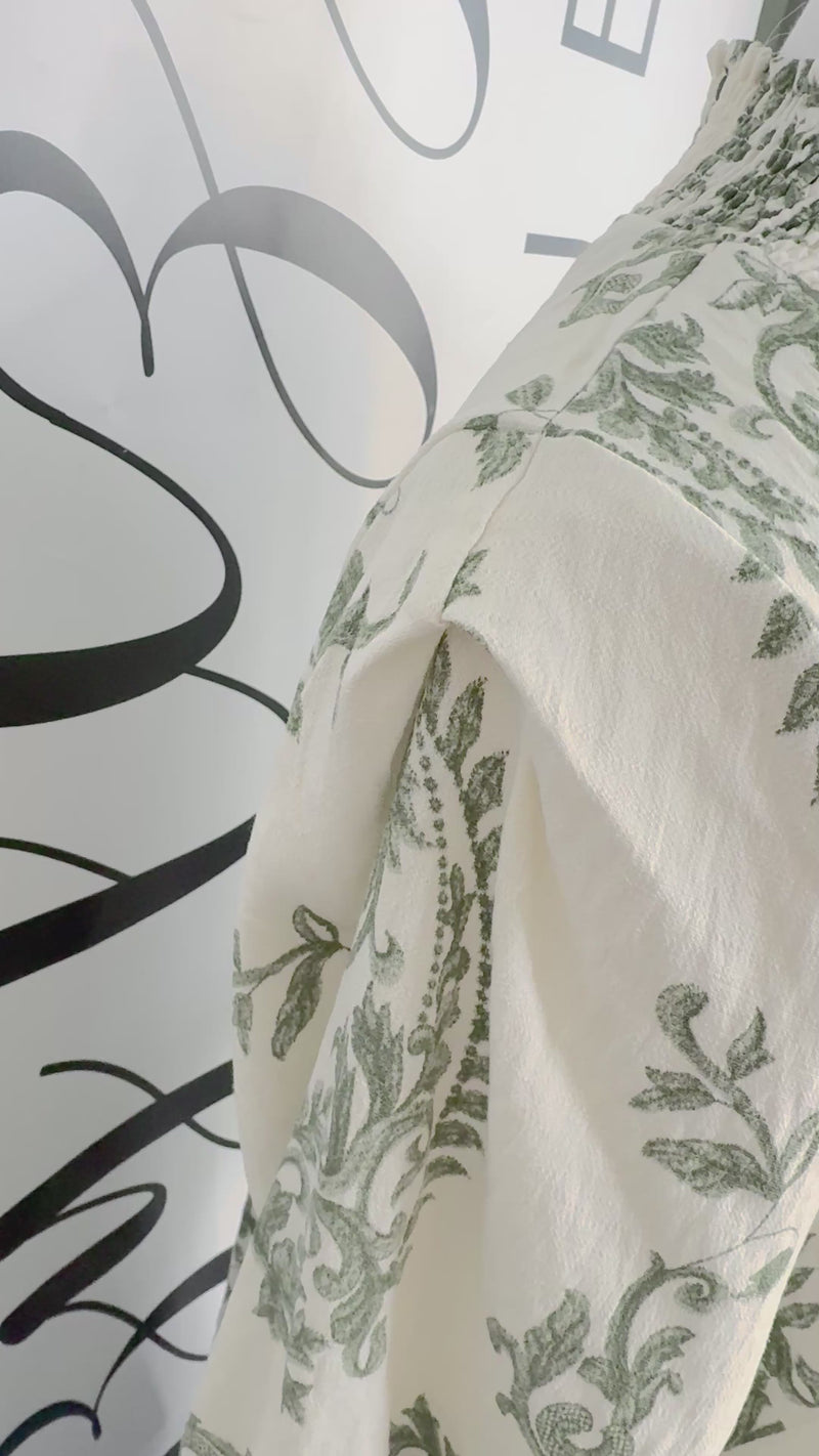 Lennon Green Umgee Print Top Mannequin Video