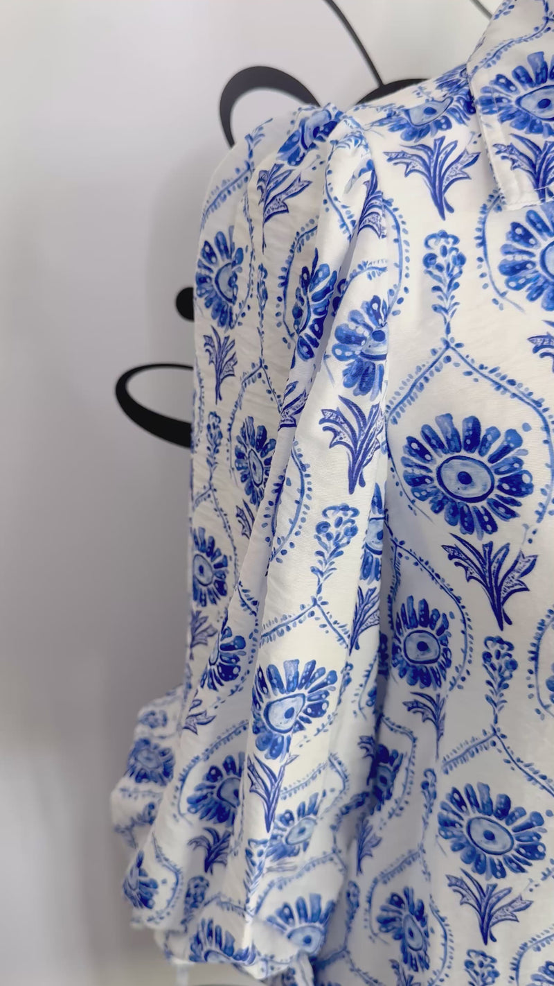 Blue and White Medallion Entro Dress 3/4 Sleeve Video 2